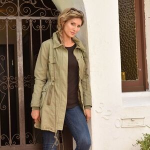 Utility Hooded Jacket / Windbreaker by Paparazzi Size L